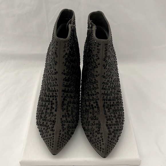 Gianni Bini Grey Ankle Boots - Picture 2 of 4